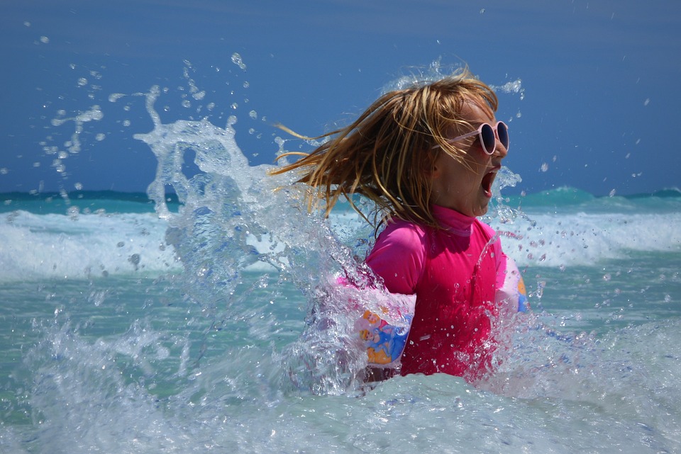 Child-Girl-Waves-Ocean-Fun-Sea-Wetsuit-428690.jpg