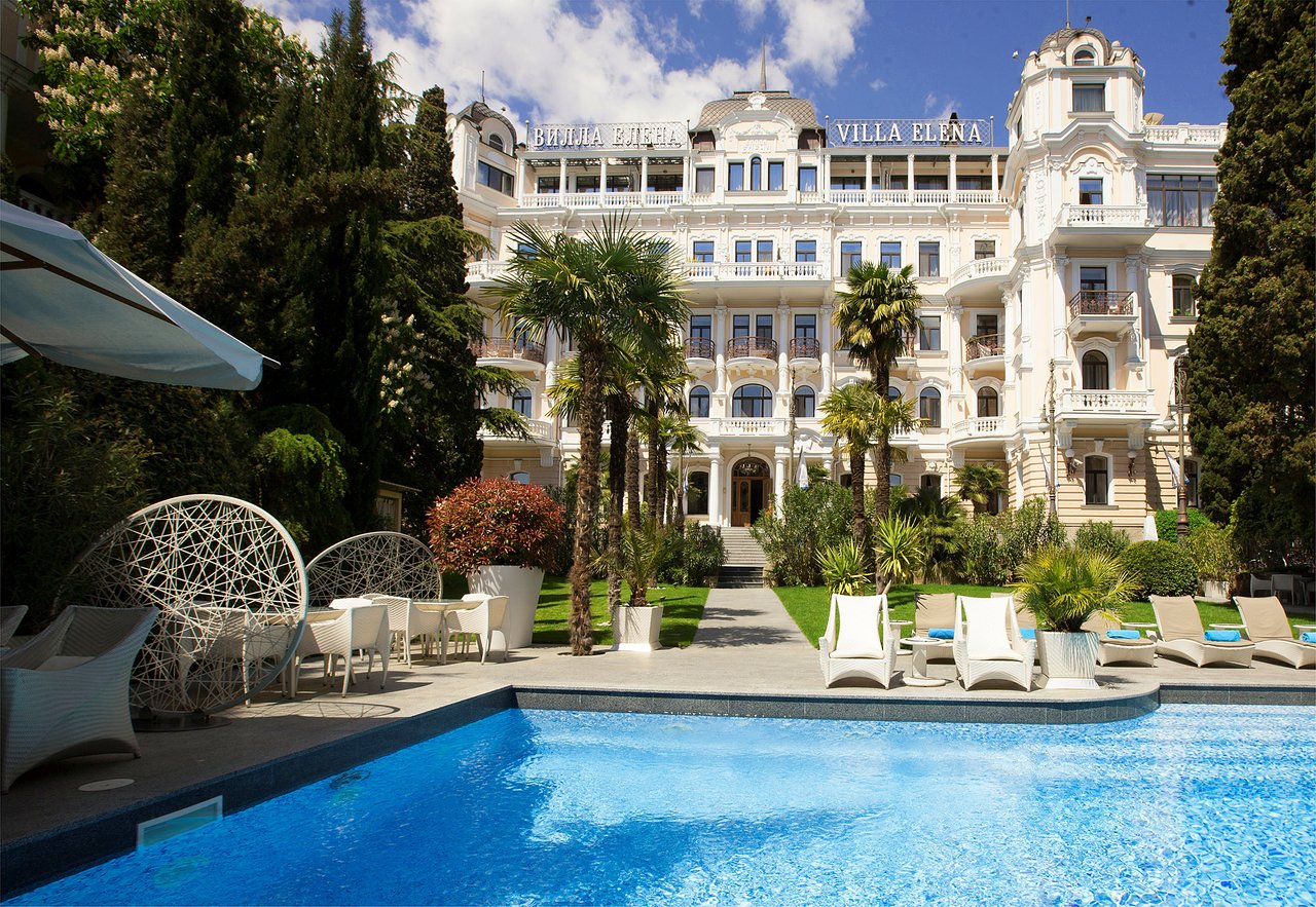 villa-elena-hotel-residences.jpg