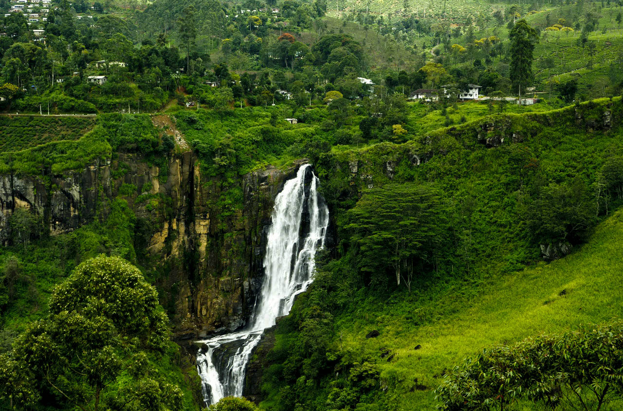 Sri lanka waterfall.jpg