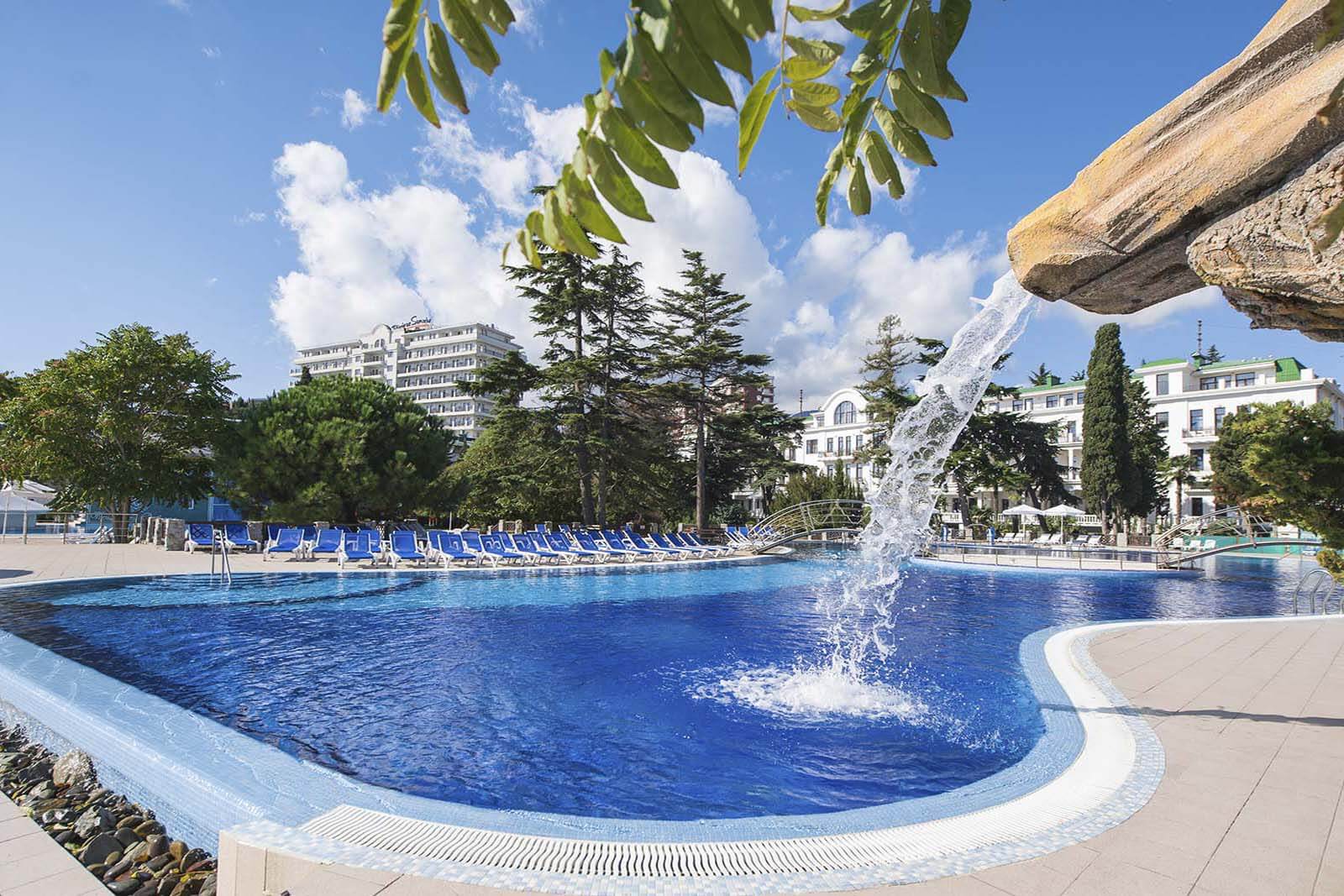 riviera-sunrise-alushta-pool-04.jpg riviera-sunrise-alushta-pool-04.jpg