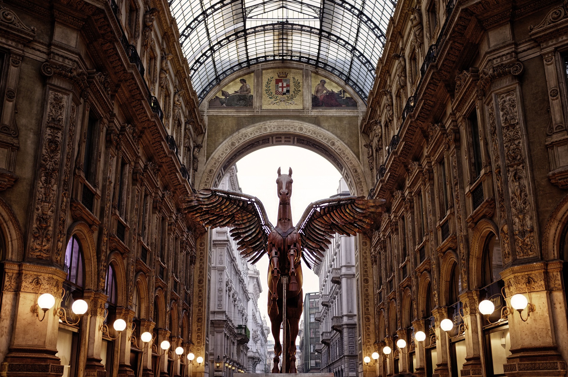 milan-705880_1920.jpg