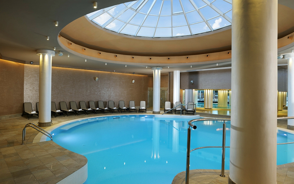  LifeClass,  Wellness Hotel Apollo Superior,4*