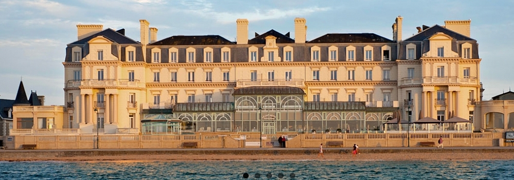 Le Grand Hotel Des Thermes 5* Le Grand Hotel Des Thermes 5*