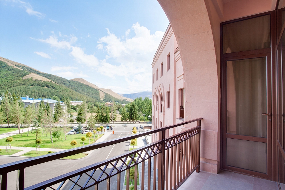 Grand Resort Jermuk 4*